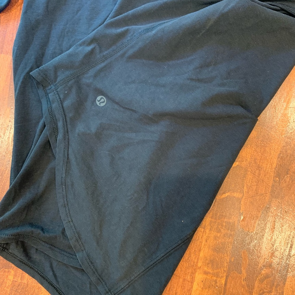 Lululemon 3/4 sleeve - Picture 4 of 5